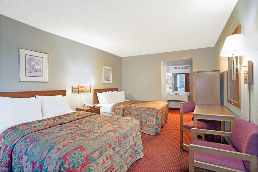 Americas Best Value Inn Reno Exteriör bild